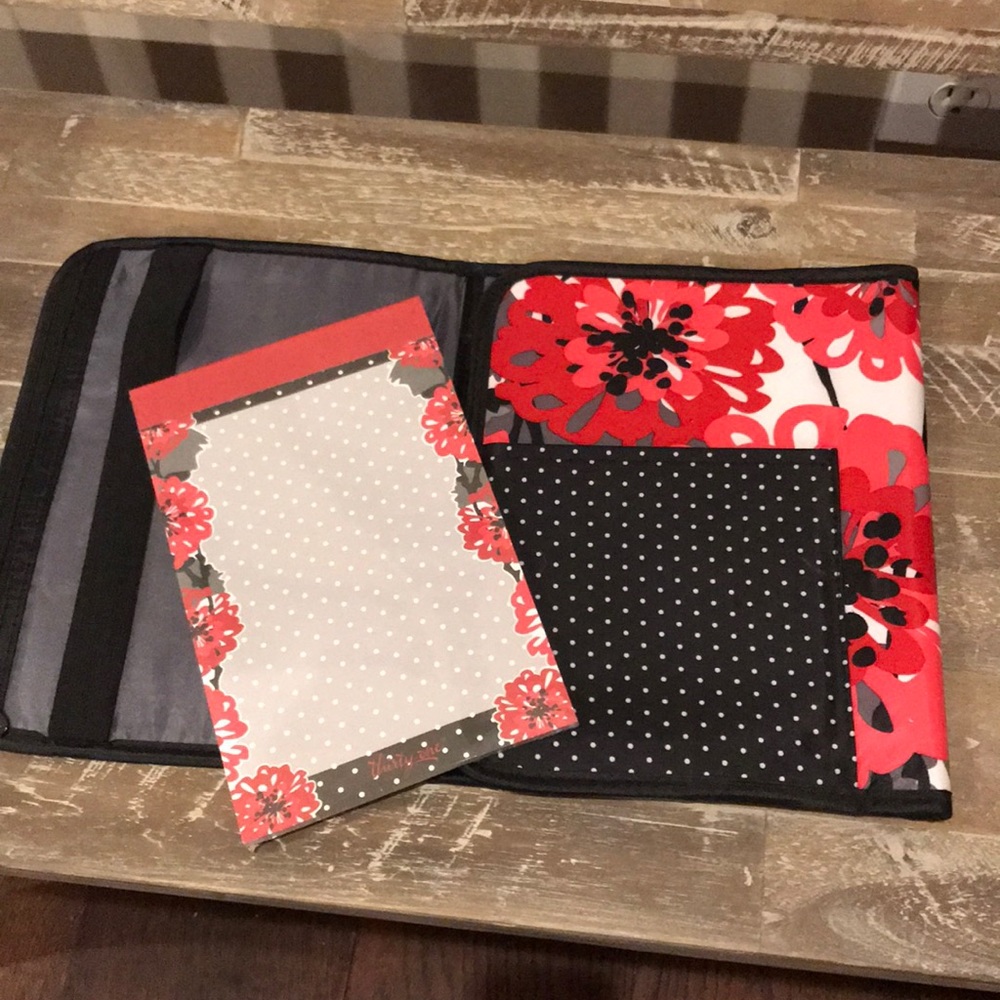 Thirty-One tablet holder/notepad